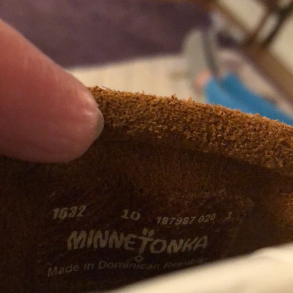 Like New Brown 3 Layer Fringe  Minnetonka Suede Boots - Picture 7 of 7